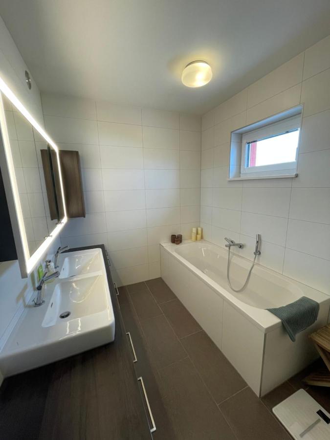 Penthouse Wohnung Am Radweg Mit Dachterasse ヴァイトホーフェン・アン・デア・ターヤ エクステリア 写真